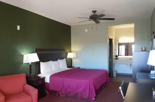 Stockdale Inn And Suites Bagian luar foto
